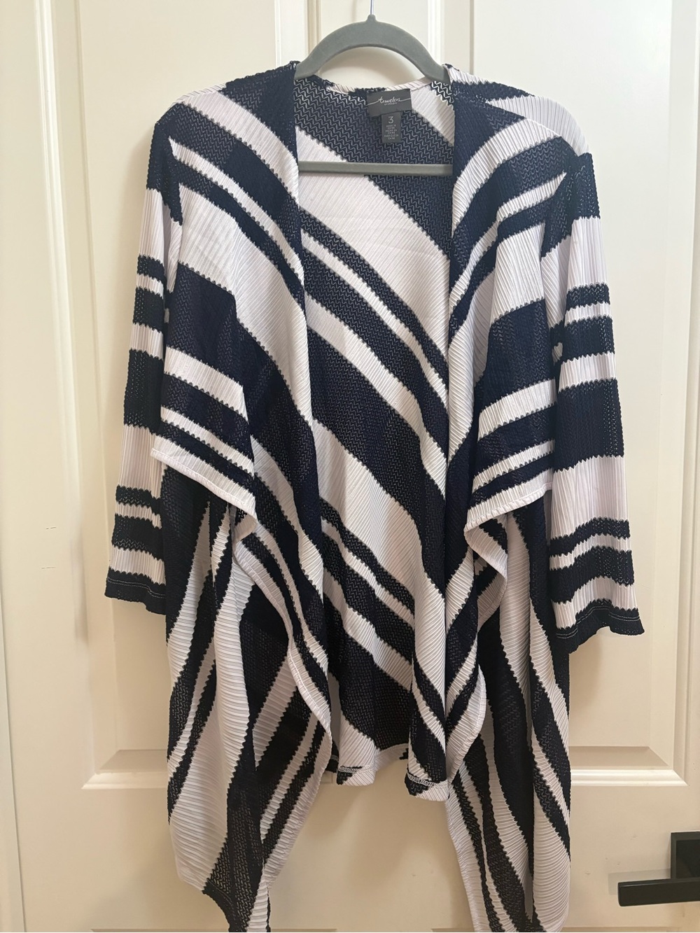 Navy & White Draped Open-Front Women's Sweater
